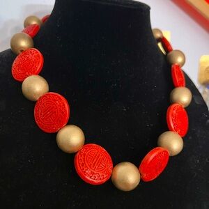 Beautiful vintage again statement necklace